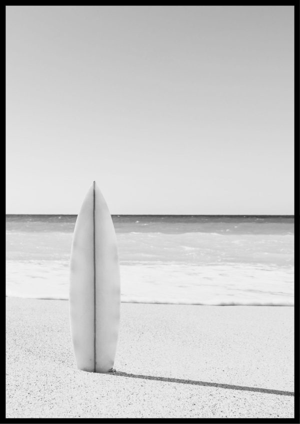 Tabla de surf en blanco y negro póster mate con marco