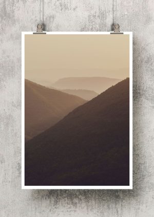 póster montañas marrones